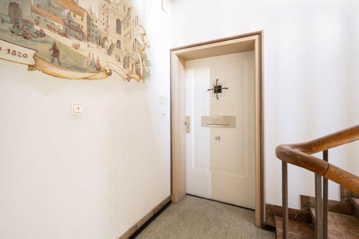 Apartment An Der Theresienwiese Мюнхен Екстериор снимка